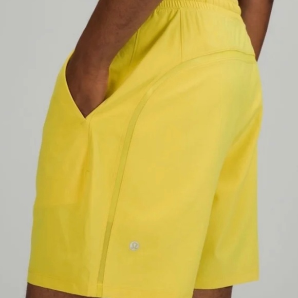 NWT Lululemon Pace Breaker Short - Picture 2 of 5